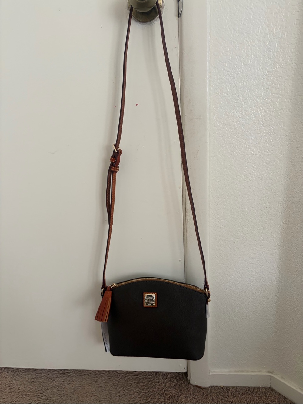Dooney & Bourke Deep Espresso Brown Robin Crossbody with Tan Trim - Picture 12 of 12